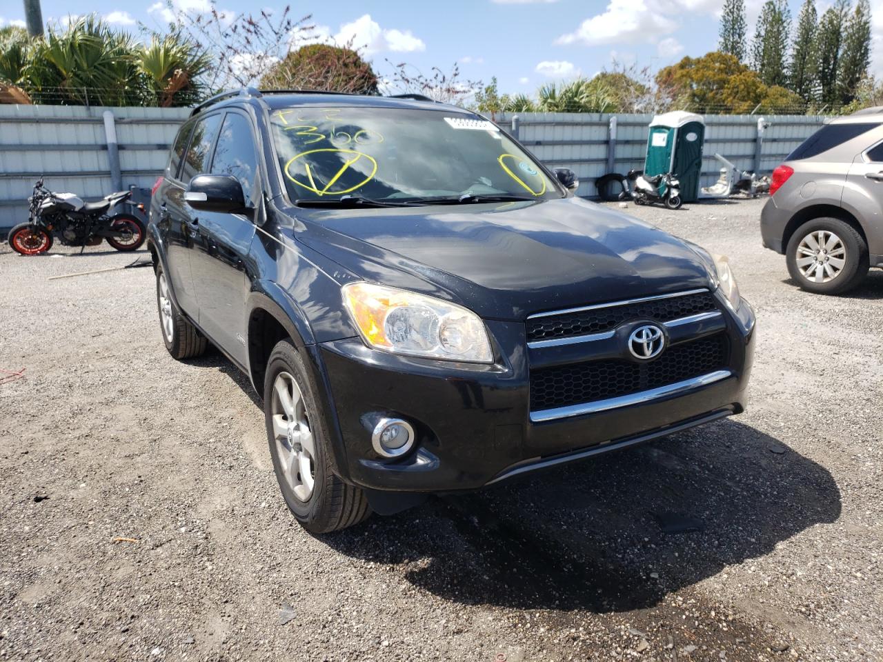 Photo 1 from auction – 2011 TOYOTA RAV4 AUTOM with VIN 2T3YF4DV2BW066272