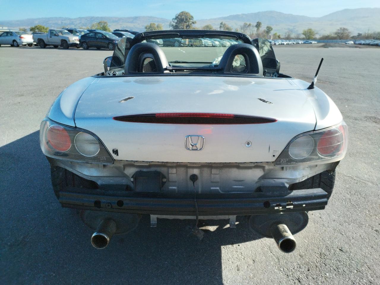 Photo 12 from auction – 2002 HONDA S2000 with VIN JHMAP11412T003366
