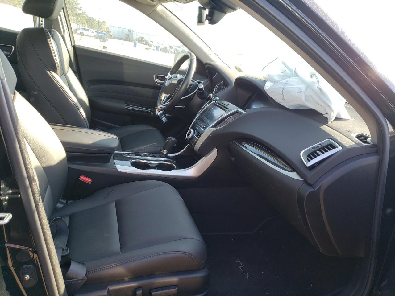 Photo 5 from auction – 2020 ACURA TLX with VIN 19UUB1F39LA016989