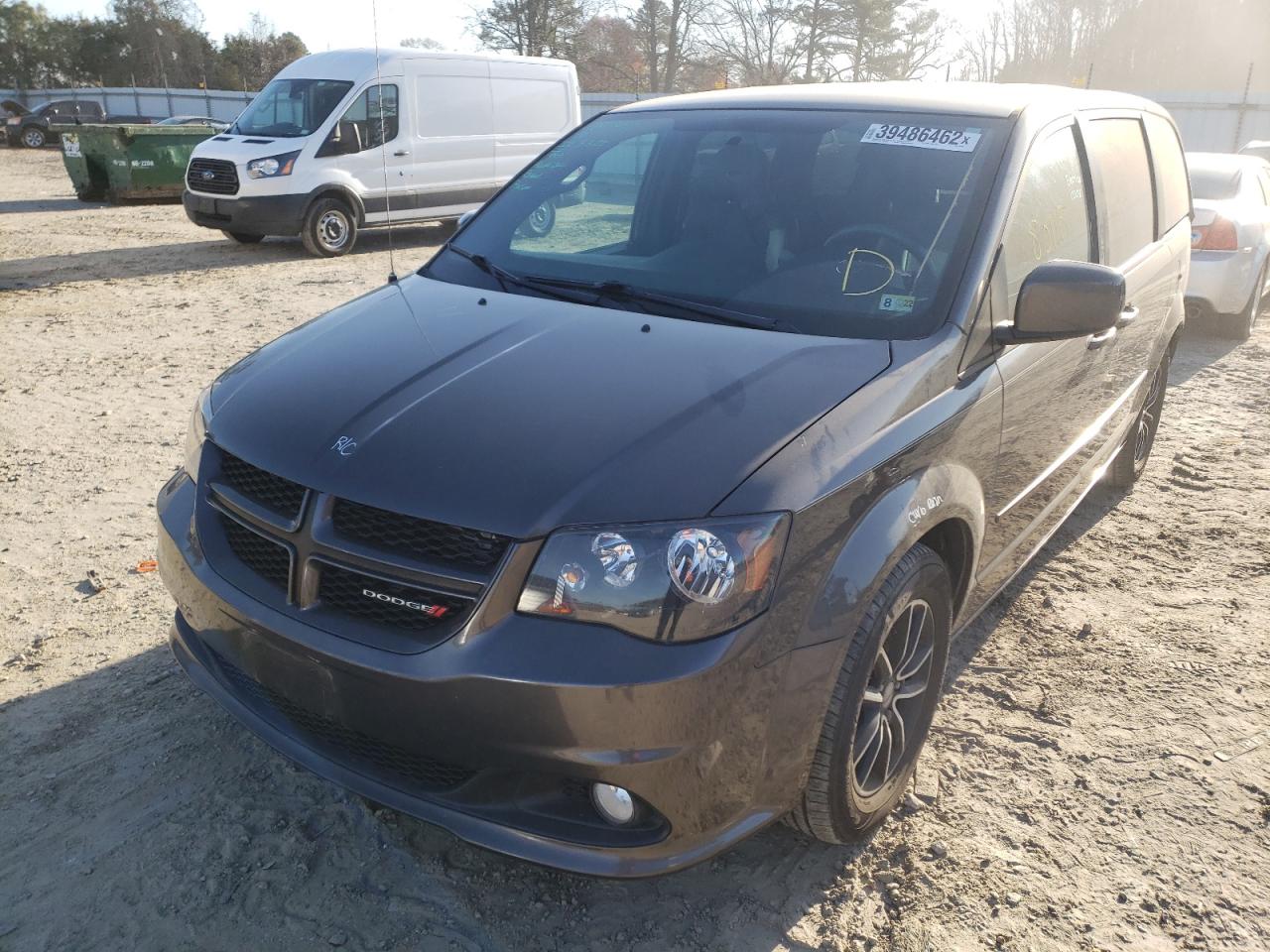 Photo 2 from auction – 2015 DODGE GRAND CARA with VIN 2C4RDGEG8FR747998