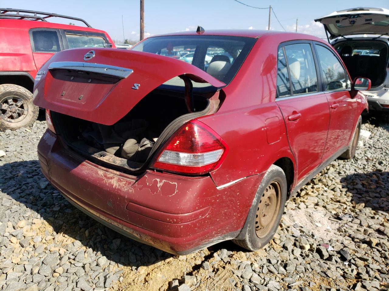 Photo 4 from auction – 2007 NISSAN VERSA S with VIN 3N1BC11E17L458131