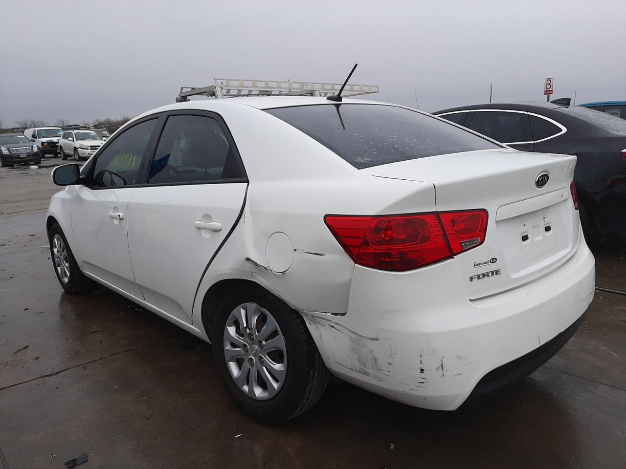 Photo 3 from auction – 2010 KIA FORTE LX with VIN KNAFT4A2XA5078702