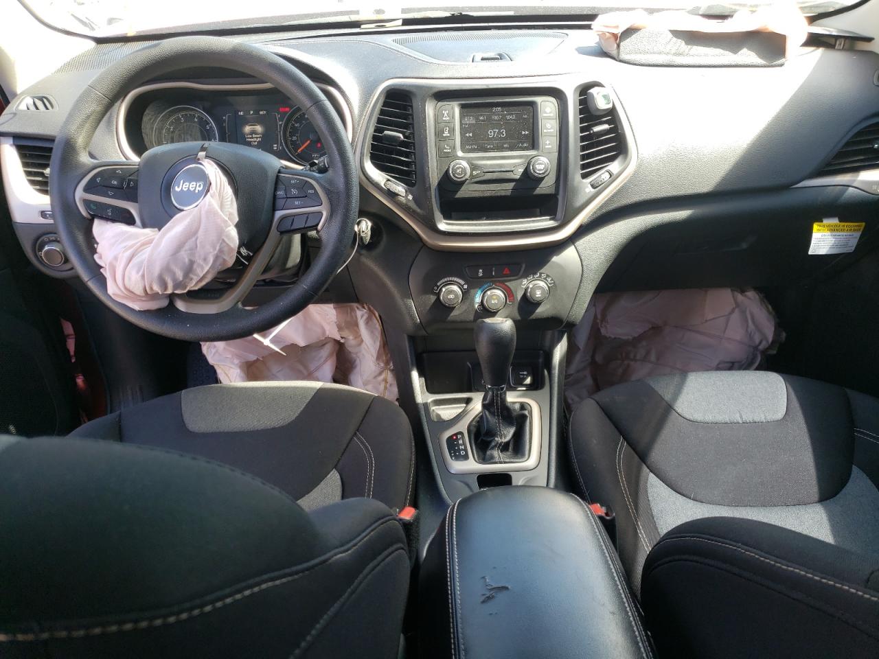 Photo 9 from auction – 2015 JEEP CHEROKEE S with VIN 1C4PJLAB8FW597028