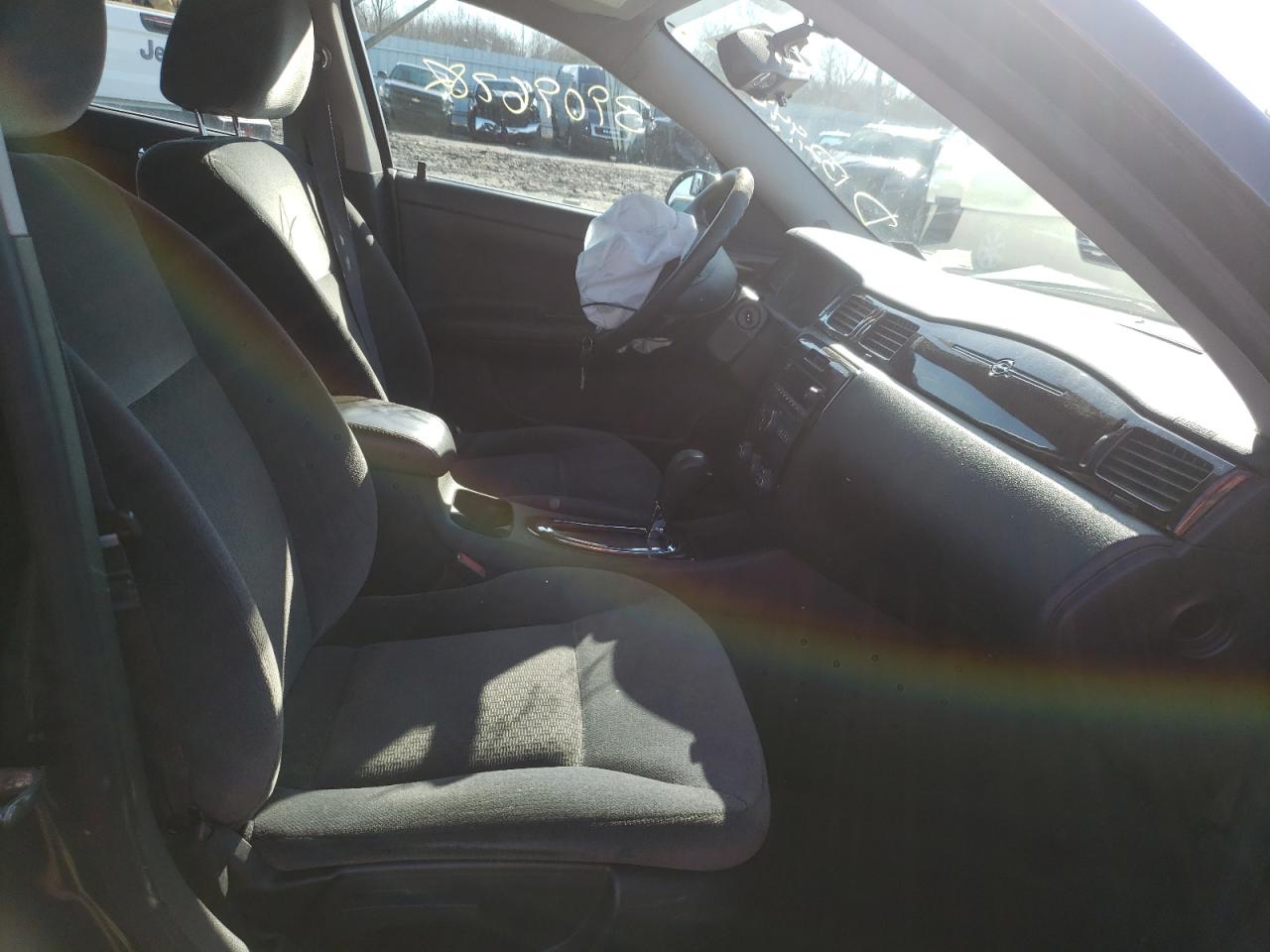 Photo 5 from auction – 2015 CHEVROLET IMPALA LIM with VIN 2G1WA5E31F1130155