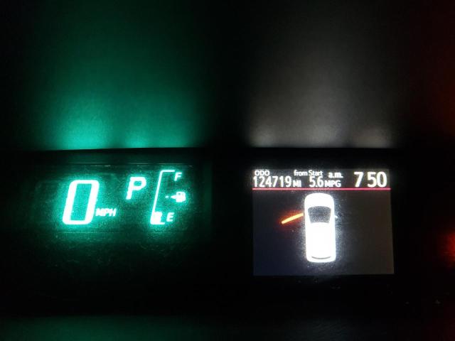 Photo 8 from auction – 2012 TOYOTA PRIUS C with VIN JTDKDTB31C1504142