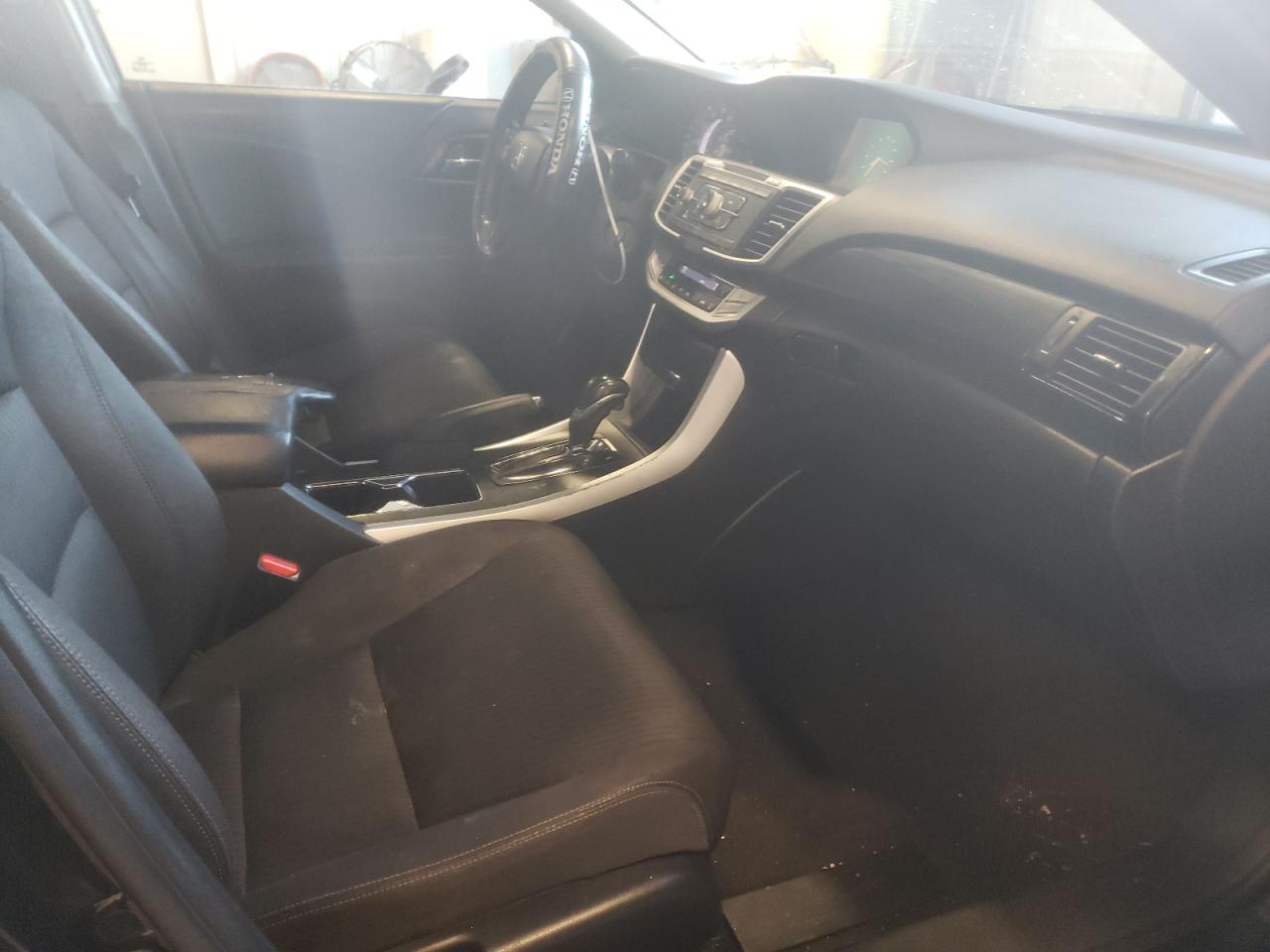Photo 5 from auction – 2014 HONDA ACCORD SPO with VIN 1HGCR2F56EA040166