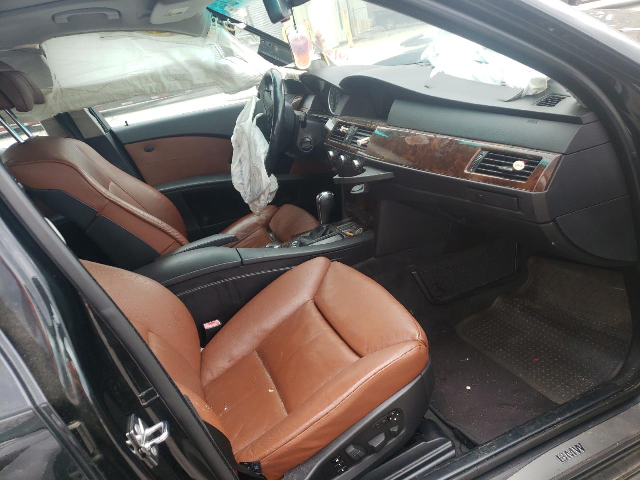 Photo 5 from auction – 2007 BMW 525 I with VIN WBANE53557CY07034