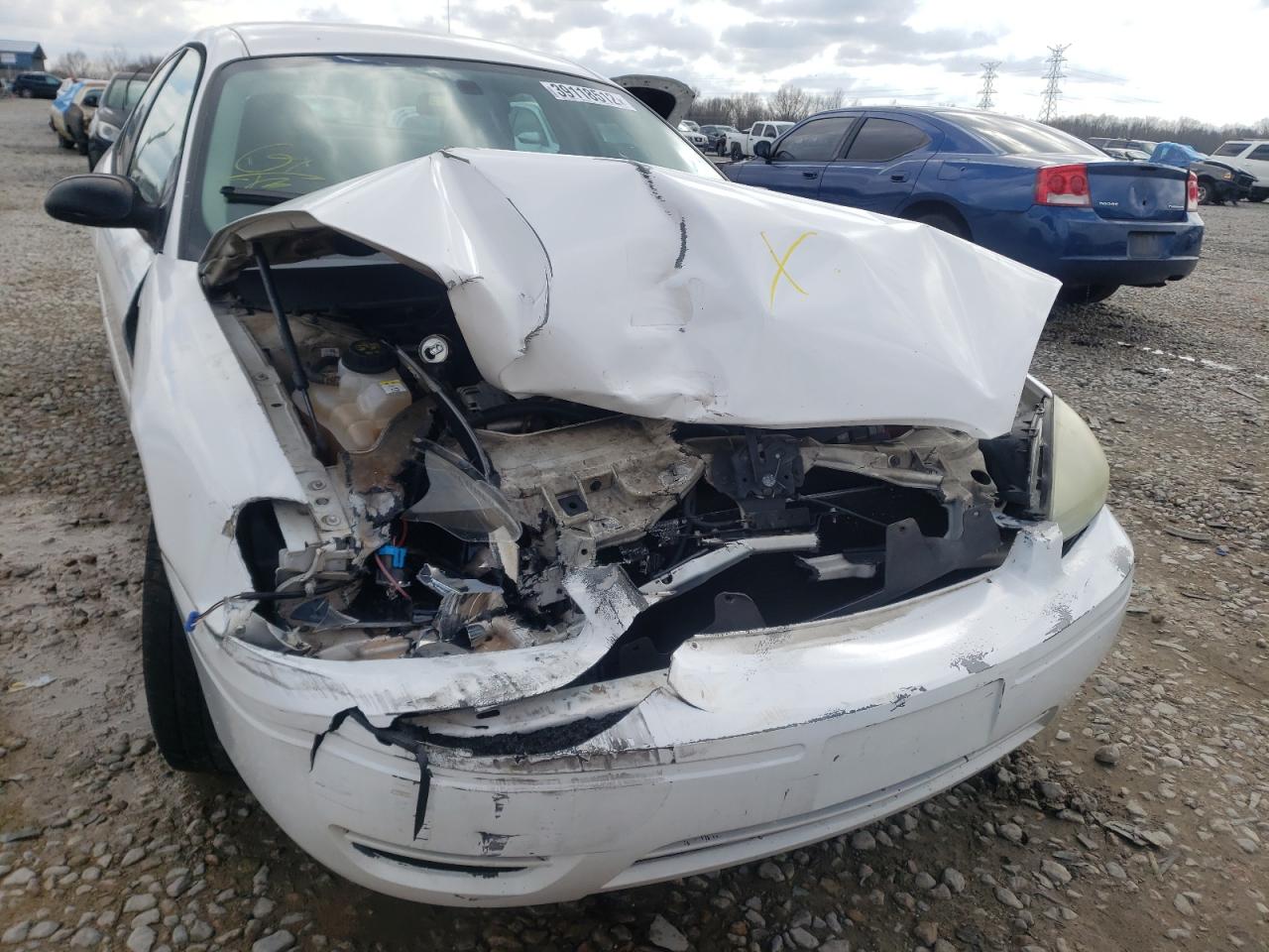 Photo 9 from auction – 2005 FORD TAURUS SE with VIN 1FAFP53U85A196584