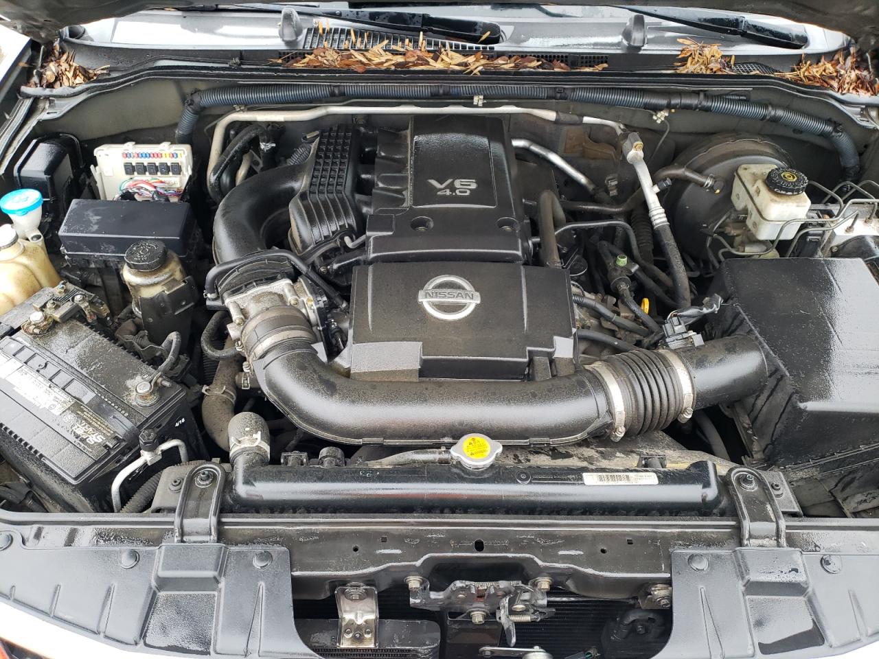 Photo 7 from auction – 2005 NISSAN FRONTIER K with VIN 1N6AD06U75C451061