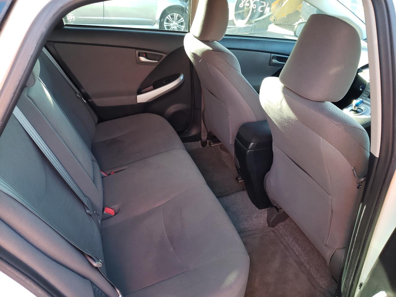 Foto 6 de la subasta – 2012 TOYOTA PRIUS con VIN JTDKN3DU4C1563883