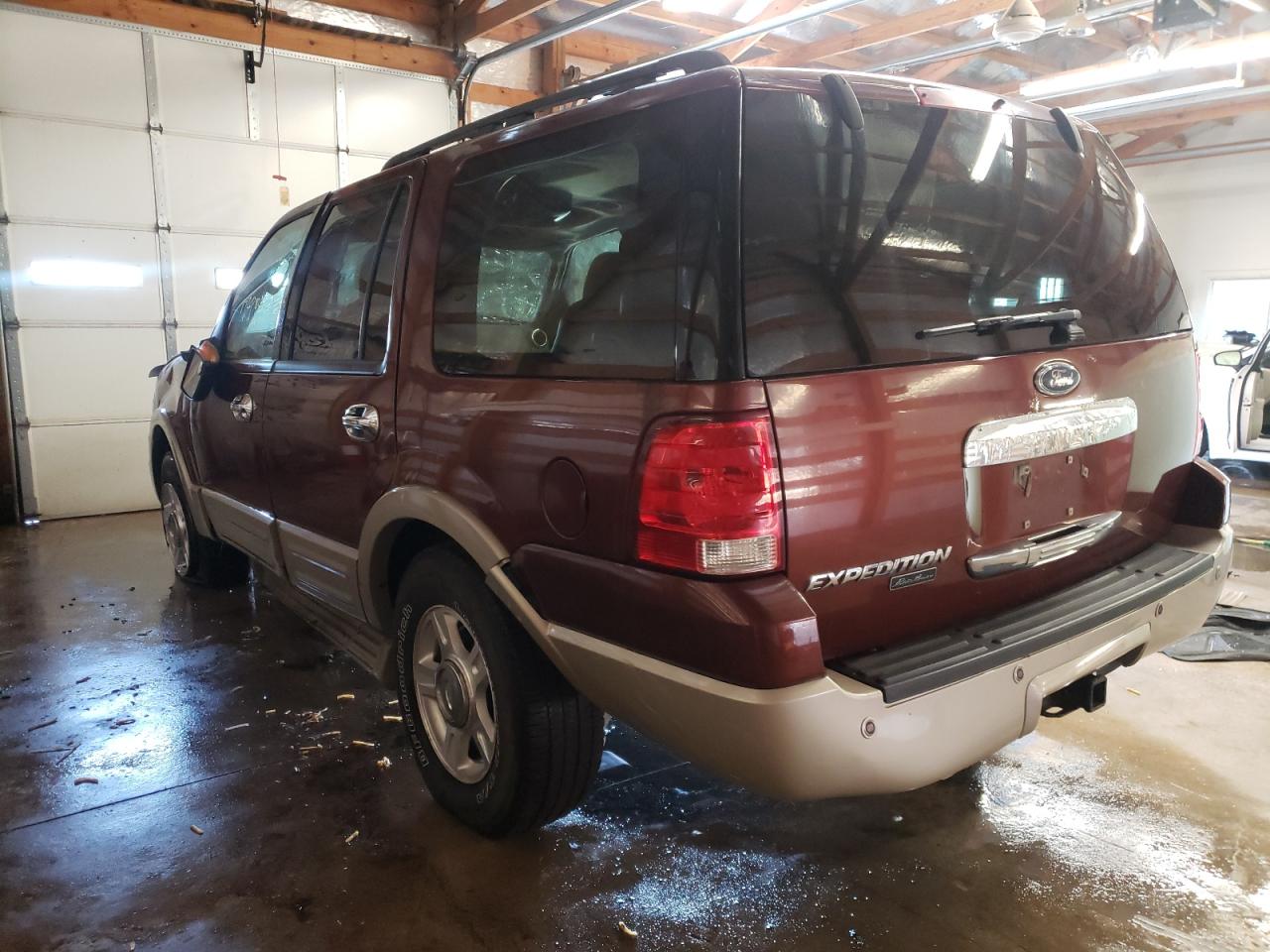 Photo 3 from auction – 2006 FORD EXPEDITION with VIN 1FMPU17536LB01255