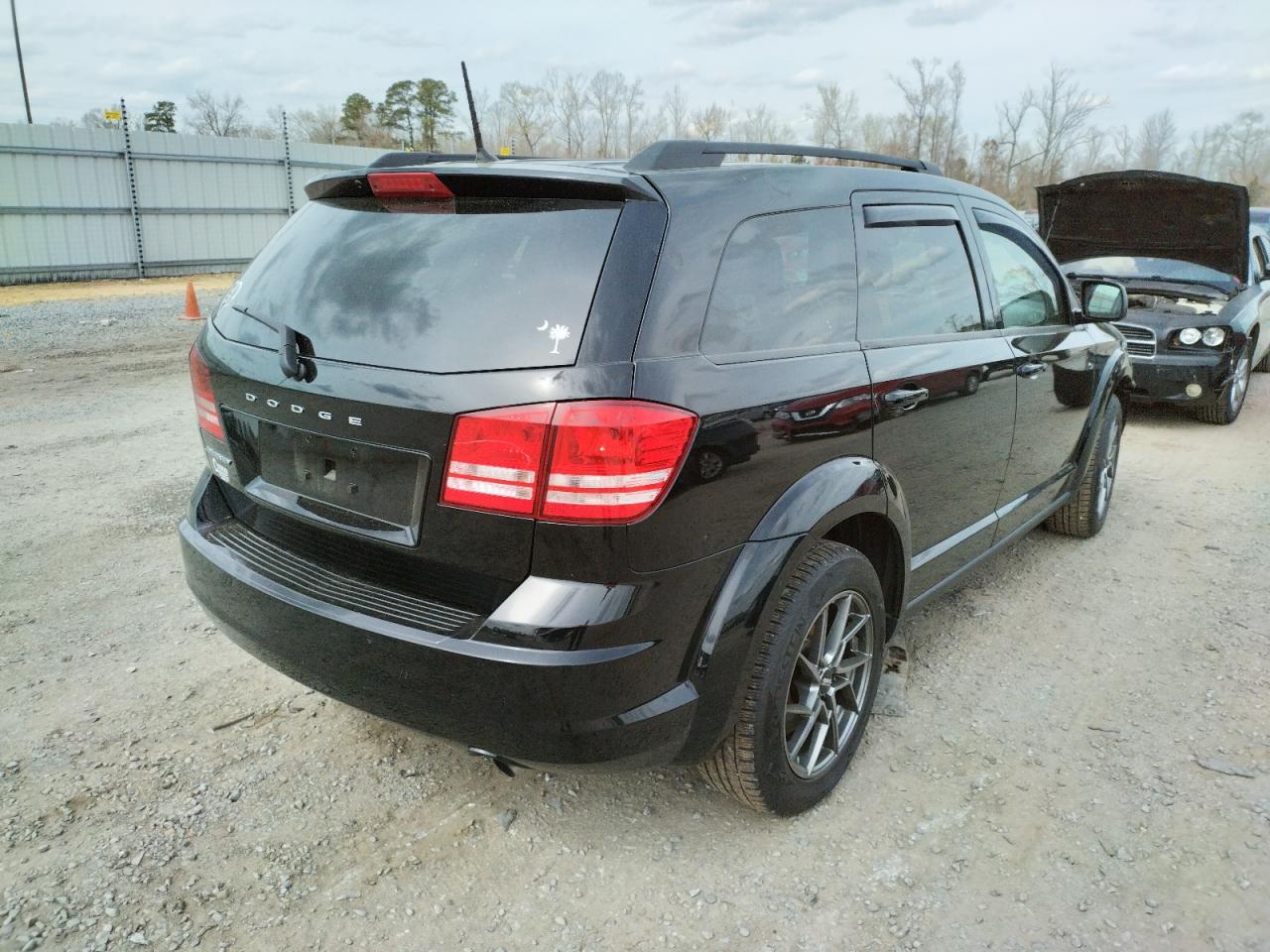 Photo 4 from auction – 2019 DODGE JOURNEY SE with VIN 3C4PDCAB9KT860358