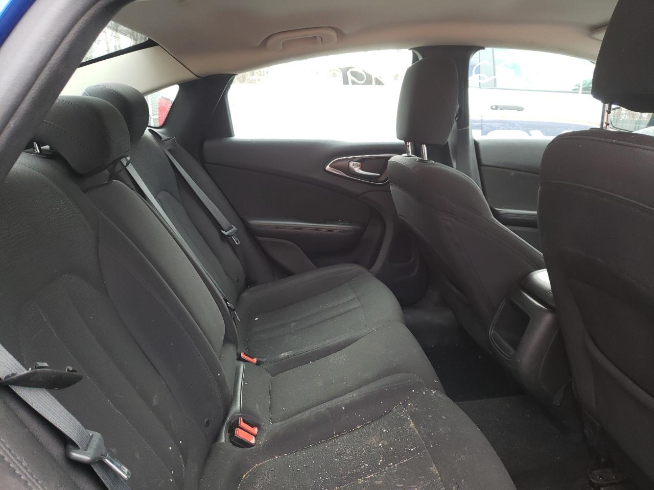 Photo 6 from auction – 2015 CHRYSLER 200 LIMITE with VIN 1C3CCCAB9FN759543