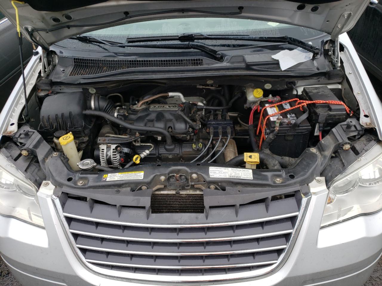 Photo 7 from auction – 2008 CHRYSLER TOWN & COU with VIN 2A8HR54P08R679095
