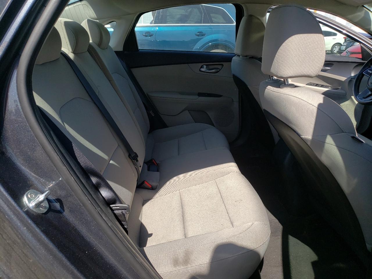 Photo 6 from auction – 2020 KIA FORTE FE with VIN 3KPF24AD3LE198548