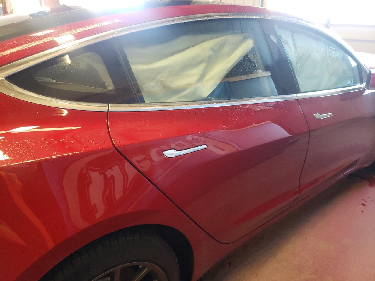 Photo 6 from auction – 2018 TESLA MODEL 3 with VIN 5YJ3E1EA4JF058363