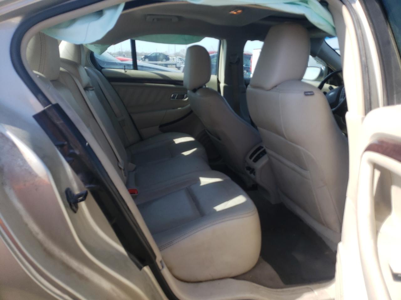 Photo 6 from auction – 2011 FORD TAURUS LIM with VIN 1FAHP2FW8BG129349