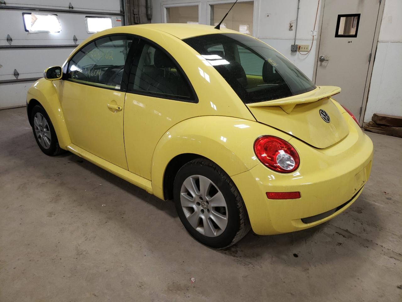 Photo 3 from auction – 2008 VOLKSWAGEN NEW BEETLE with VIN 3VWPW31C28M503008