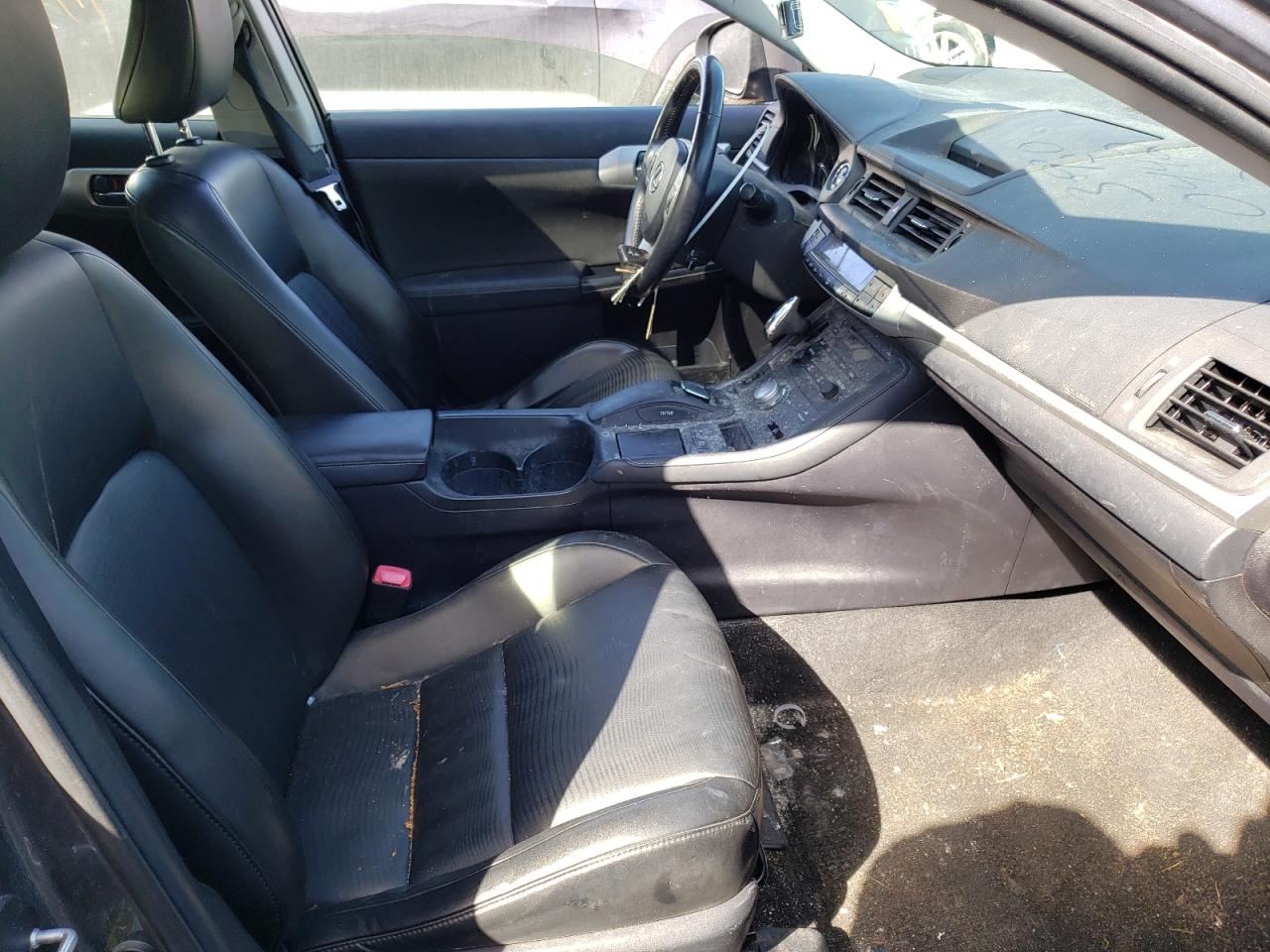 Photo 5 from auction – 2012 LEXUS CT 200 with VIN JTHKD5BH5C2075846