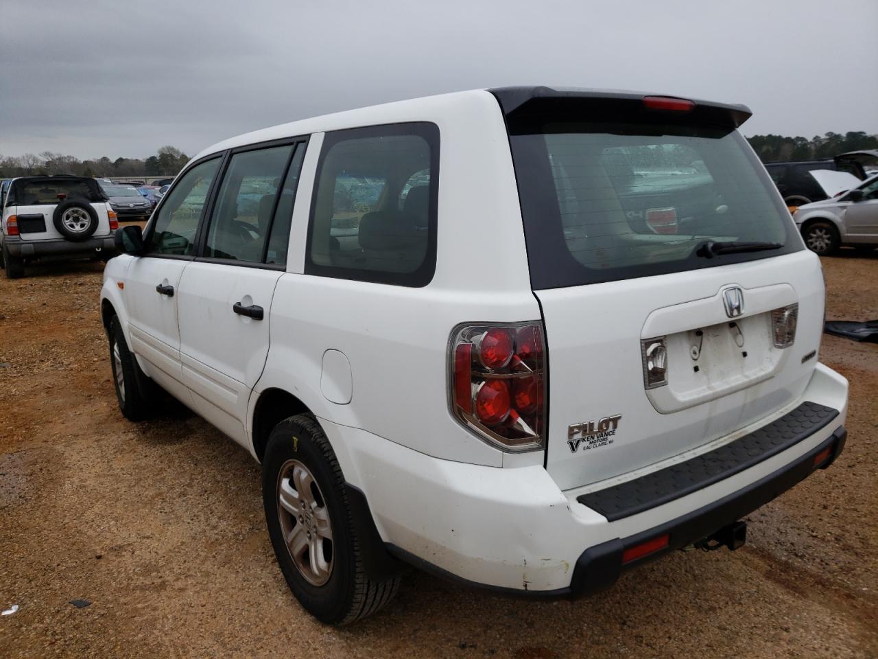 Photo 3 from auction – 2007 HONDA PILOT LX with VIN 5FNYF18167B004800