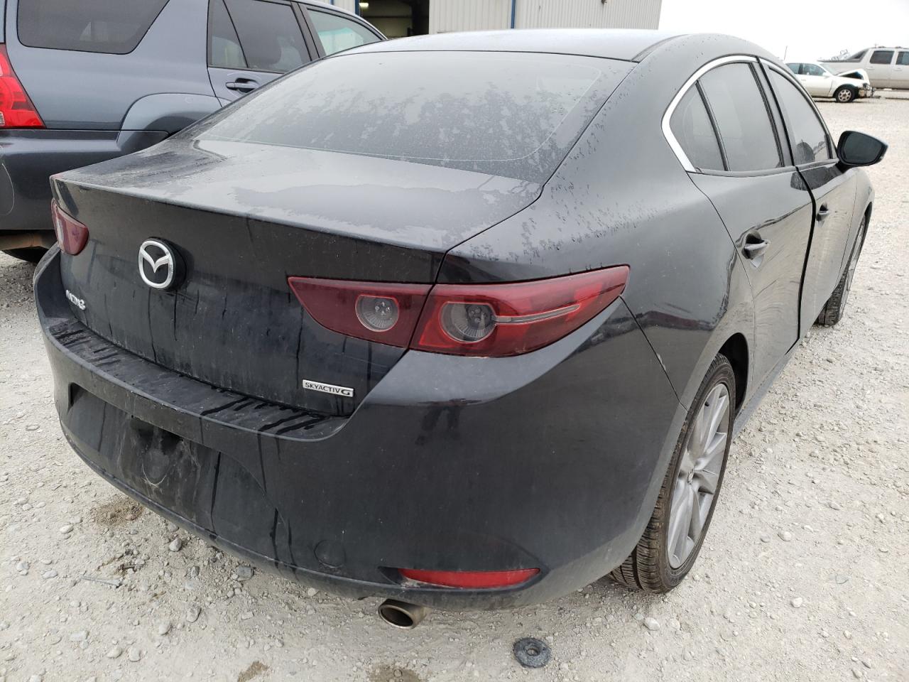 Photo 4 from auction – 2021 MAZDA 3 SELECT with VIN JM1BPABL4M1338650
