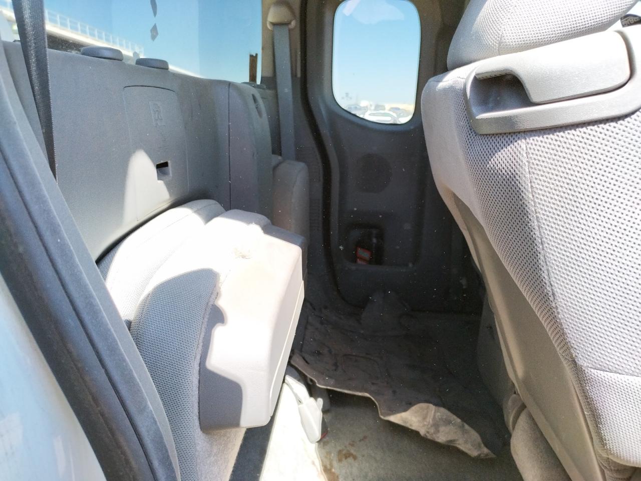 Photo 6 from auction – 2012 NISSAN FRONTIER S with VIN 1N6BD0CT2CC433337
