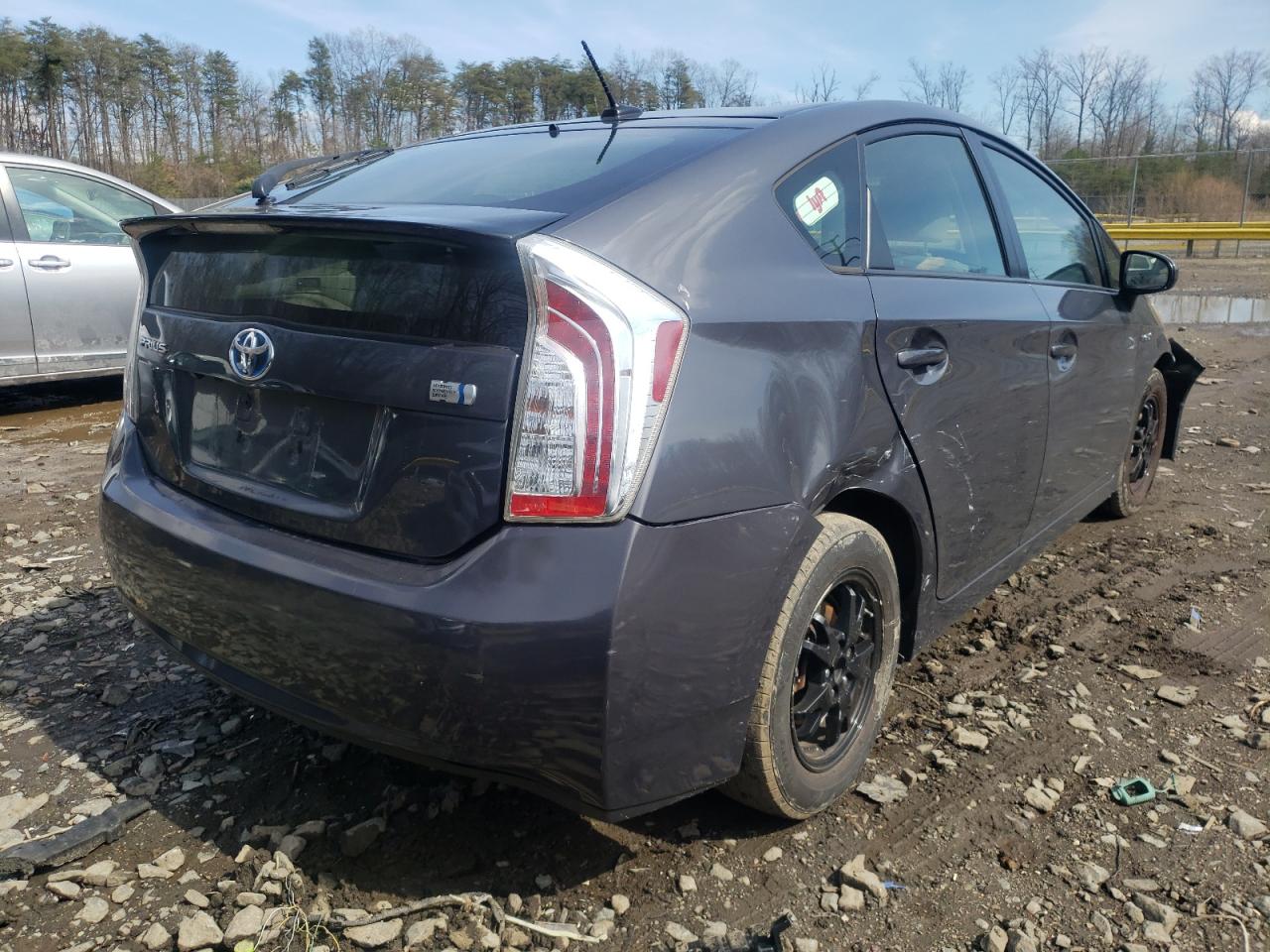 Photo 4 from auction – 2013 TOYOTA PRIUS with VIN JTDKN3DU3D5655321