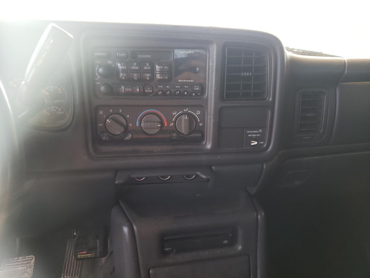 Photo 9 from auction – 1999 CHEVROLET SILVERADO with VIN 2GCEC19V3X1227408