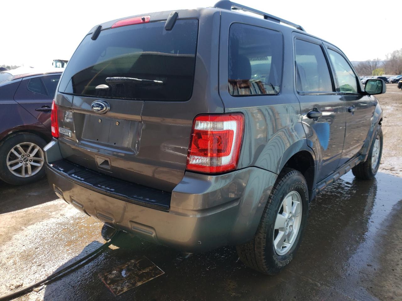 Photo 4 from auction – 2012 FORD ESCAPE XLT with VIN 1FMCU9D73CKC48423