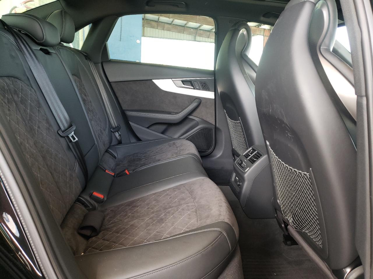 Photo 6 from auction – 2019 AUDI S4 PREMIUM with VIN WAUB4AF44KA028651