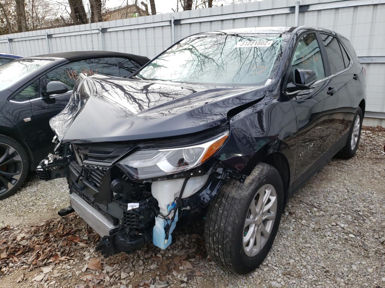 Photo 2 from auction – 2021 CHEVROLET EQUINOX LT with VIN 3GNAXKEV2MS123935