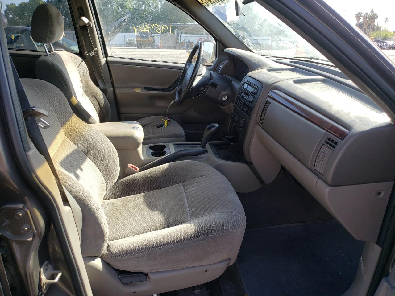 Photo 5 from auction – 2000 JEEP GRAND CHER with VIN 1J4G248S5YC241367