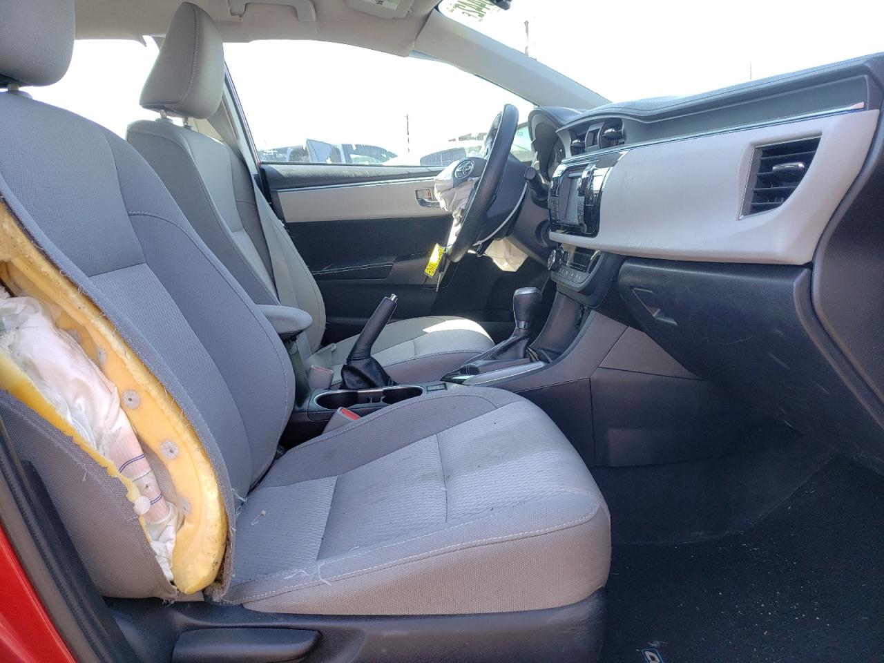 Photo 15 from auction – 2014 TOYOTA COROLLA L with VIN 2T1BURHE4EC042282
