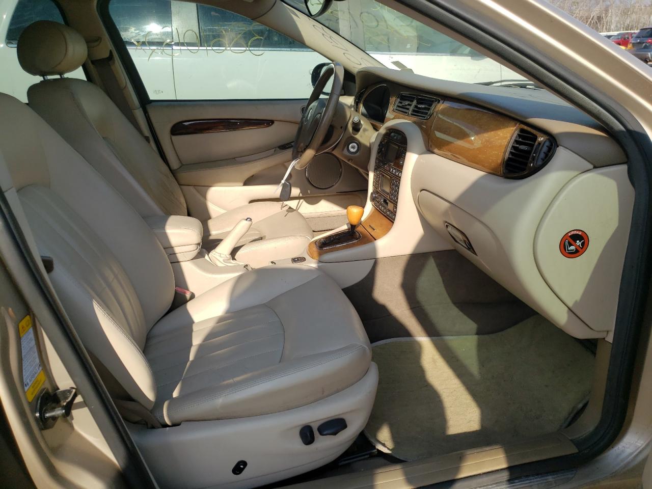 Photo 5 from auction – 2002 JAGUAR X-TYPE 3.0 with VIN SAJEA51C32WC10721