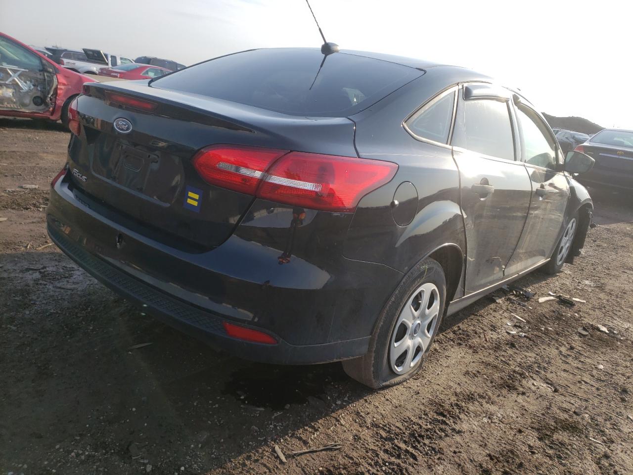 Photo 4 from auction – 2017 FORD FOCUS S with VIN 1FADP3E26HL282816
