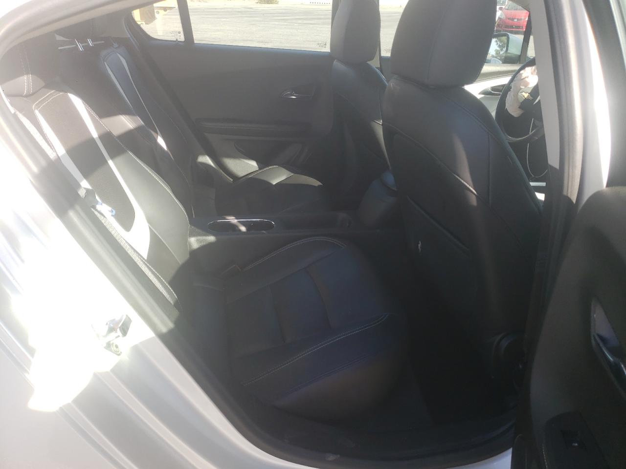 Photo 6 from auction – 2012 CHEVROLET VOLT with VIN 1G1RH6E43CU123151