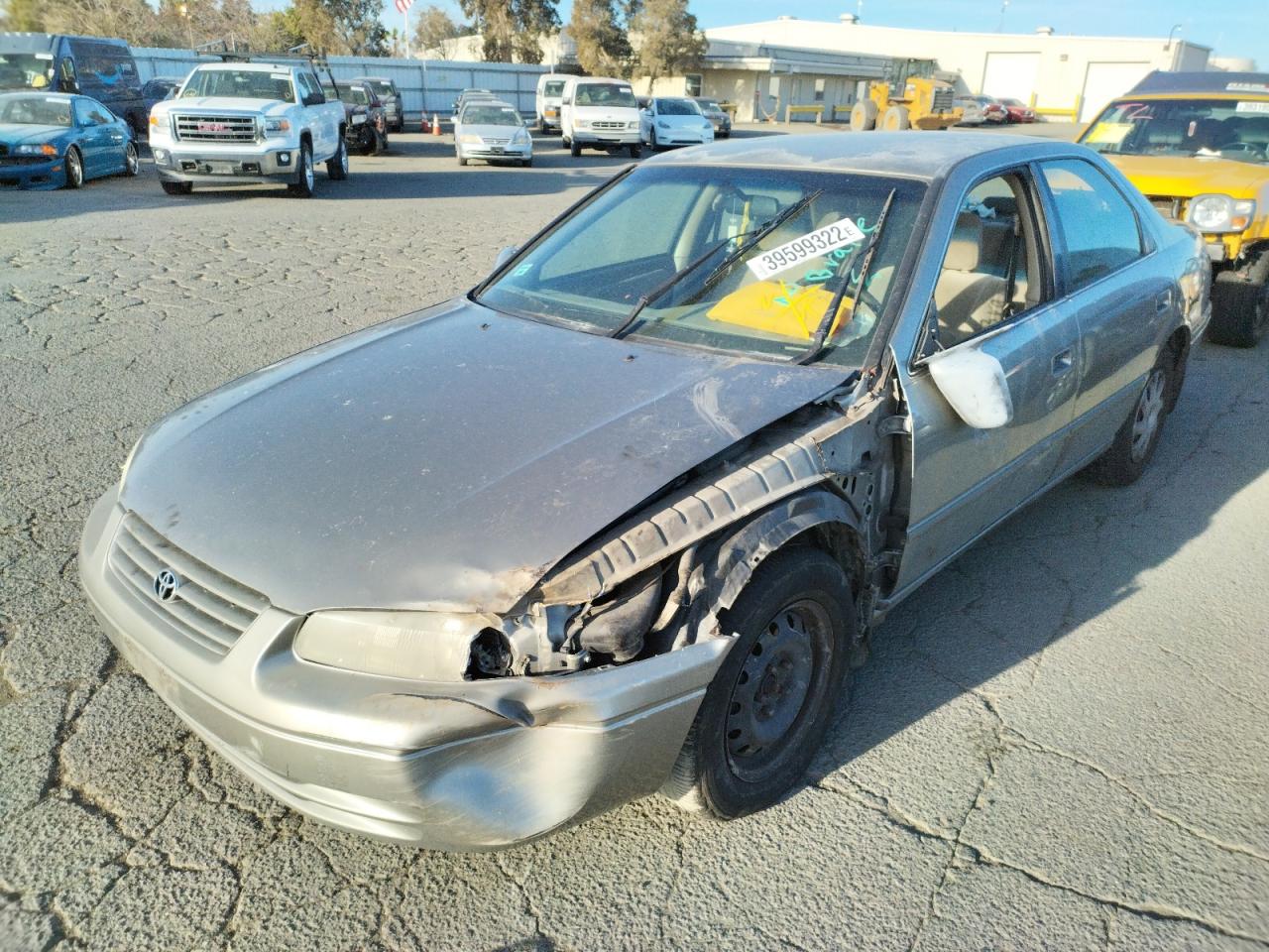 Photo 2 from auction – 1997 TOYOTA CAMRY LE with VIN JT2BG22K6V0078409