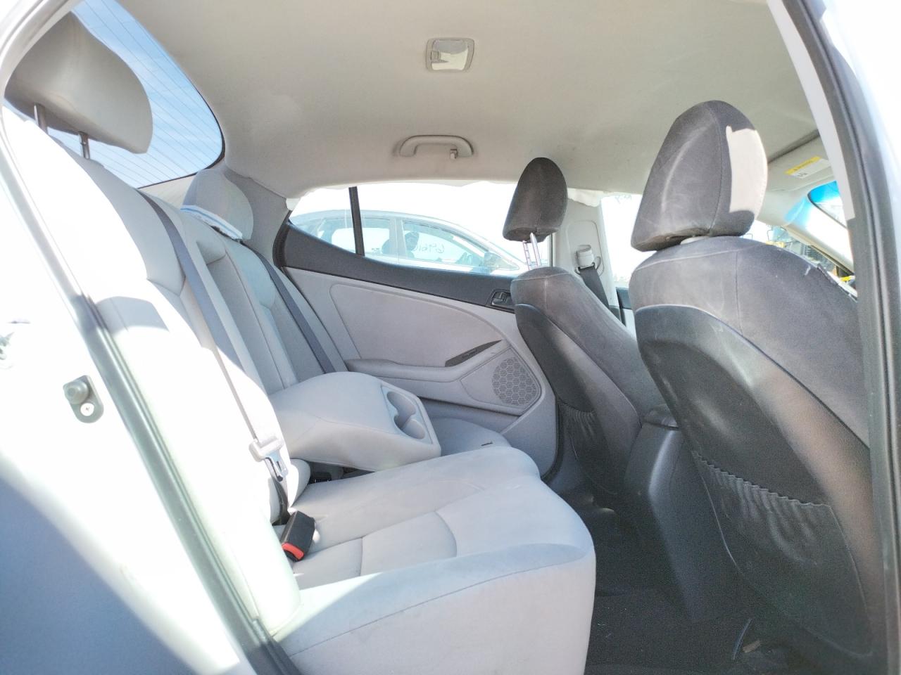 Photo 6 from auction – 2015 KIA OPTIMA LX with VIN KNAGM4A77F5633528