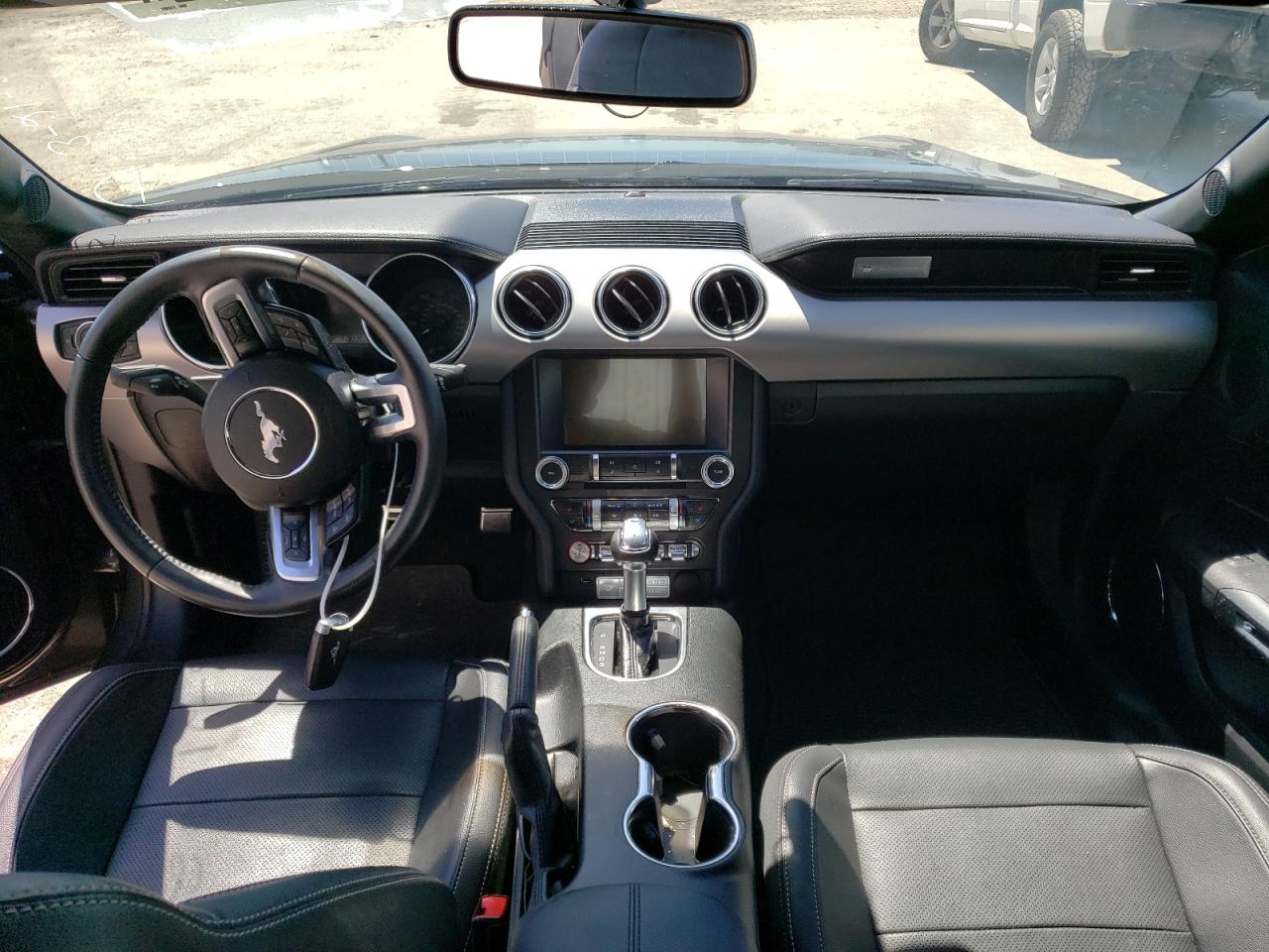 Photo 9 from auction – 2018 FORD MUSTANG with VIN 1FA6P8TH1J5174904