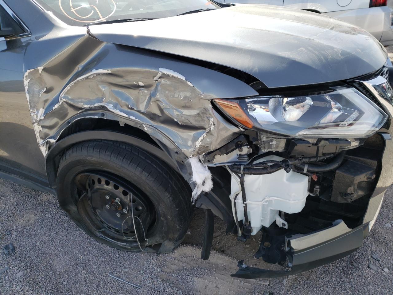 Photo 9 from auction – 2017 NISSAN ROGUE S with VIN JN8AT2MT8HW135820