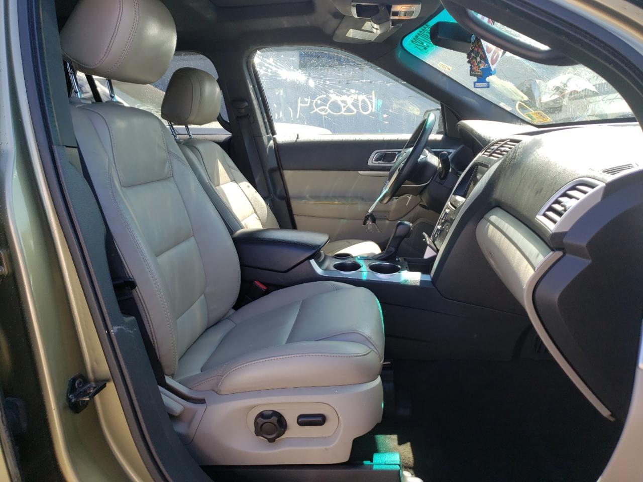 Photo 5 from auction – 2012 FORD EXPLORER X with VIN 1FMHK7D88CGA11955