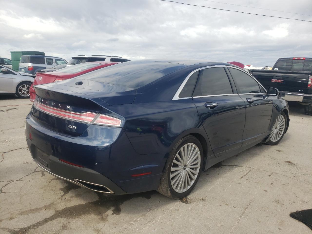 Photo 4 from auction – 2017 LINCOLN MKZ RESERV with VIN 3LN6L5E95HR625023