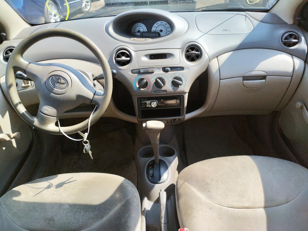 Photo 9 from auction – 2004 TOYOTA ECHO with VIN JTDBT123440333398