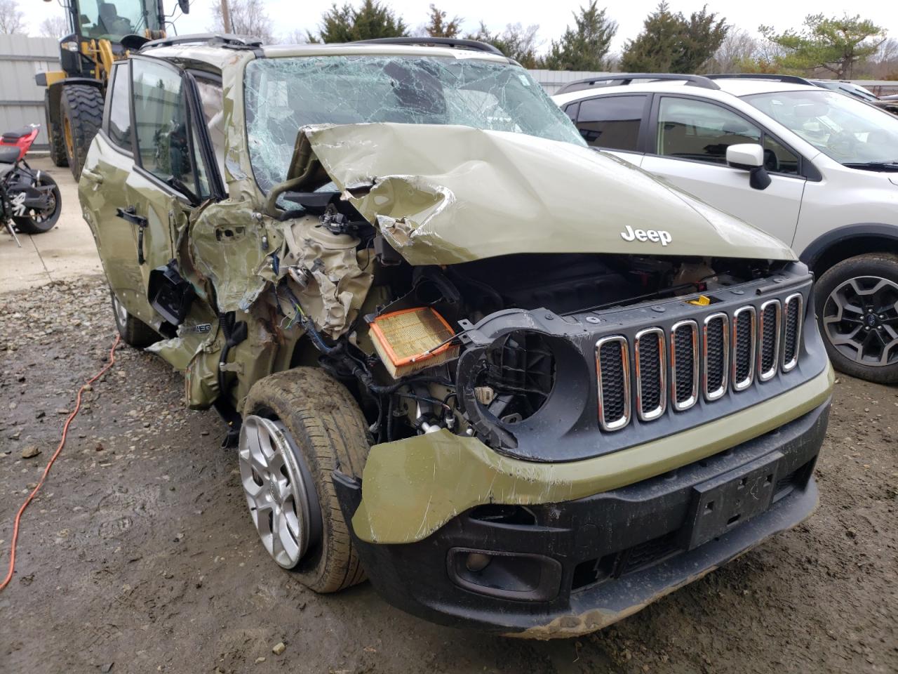 JEEP RENEGADE L 2015 with VIN ZACCJBBT2FPB95048 - Photo from auction