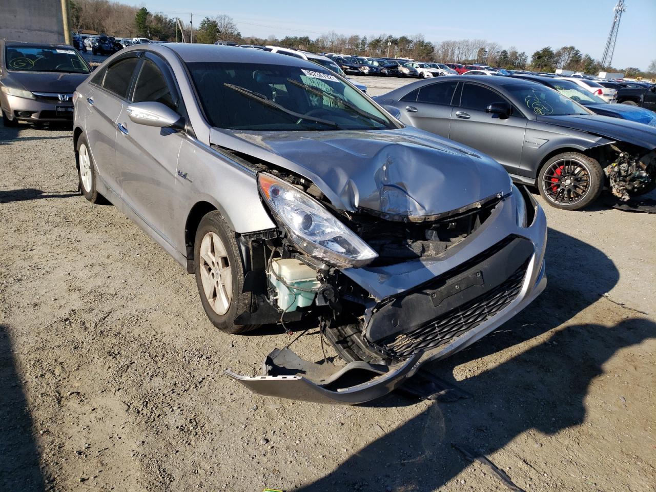 Photo 9 from auction – 2011 HYUNDAI SONATA HYB with VIN KMHEC4A47BA005324