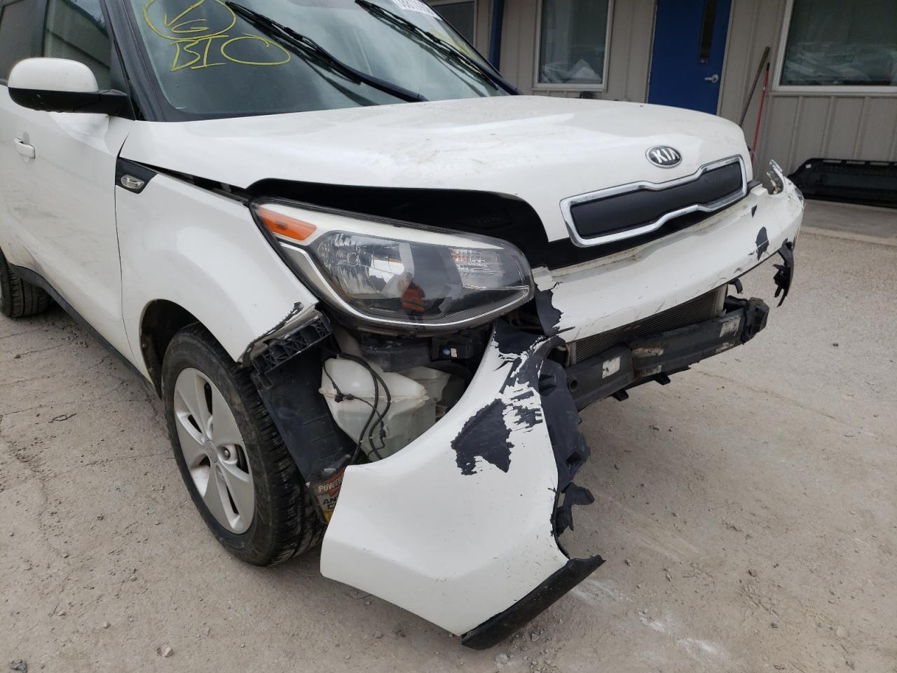 Photo 9 from auction – 2014 KIA SOUL with VIN KNDJN2A22E7021755