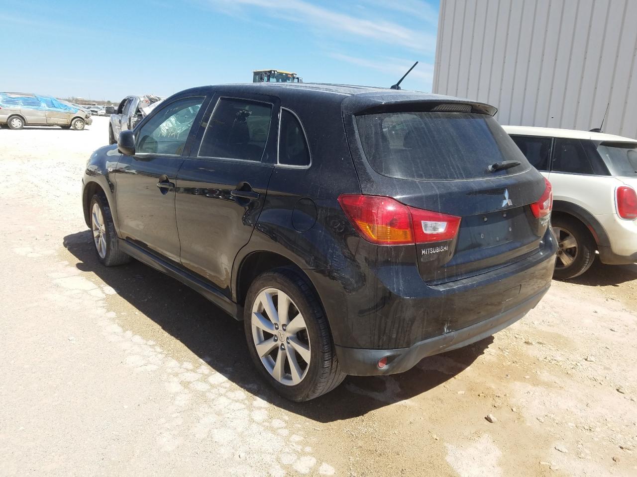 Photo 3 from auction – 2014 MITSUBISHI OUTLANDER with VIN 4A4AP3AU3EE017025