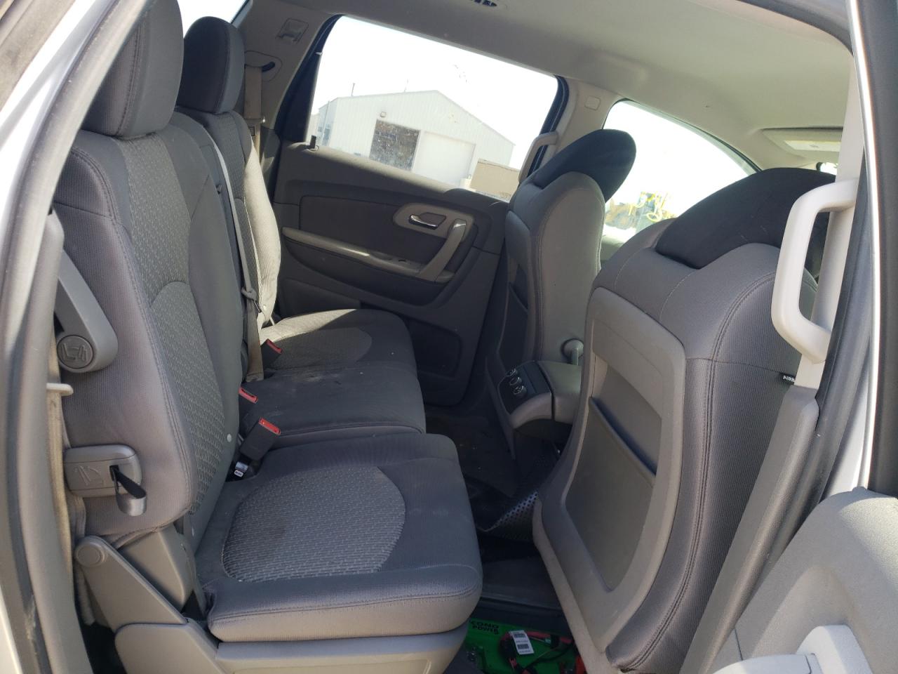 Photo 6 from auction – 2011 CHEVROLET TRAVERSE L with VIN 1GNKVFED3BJ185237