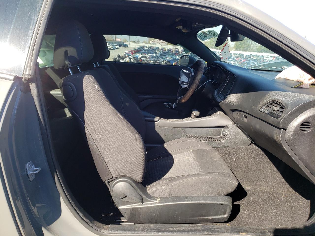 Photo 5 from auction – 2019 DODGE CHALLENGER with VIN 2C3CDZAG7KH623183