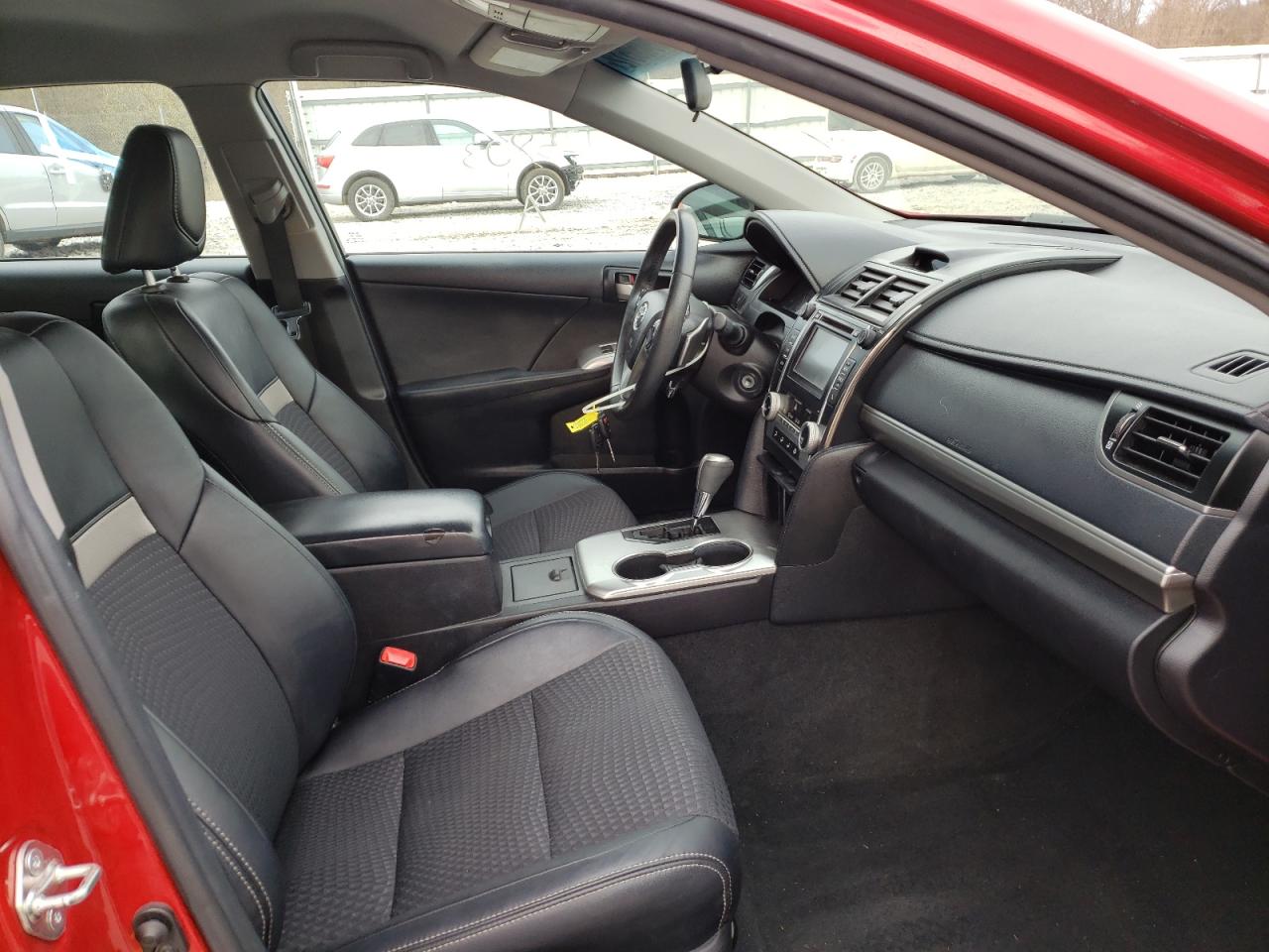 Photo 5 from auction – 2014 TOYOTA CAMRY L with VIN 4T1BF1FK8EU862044